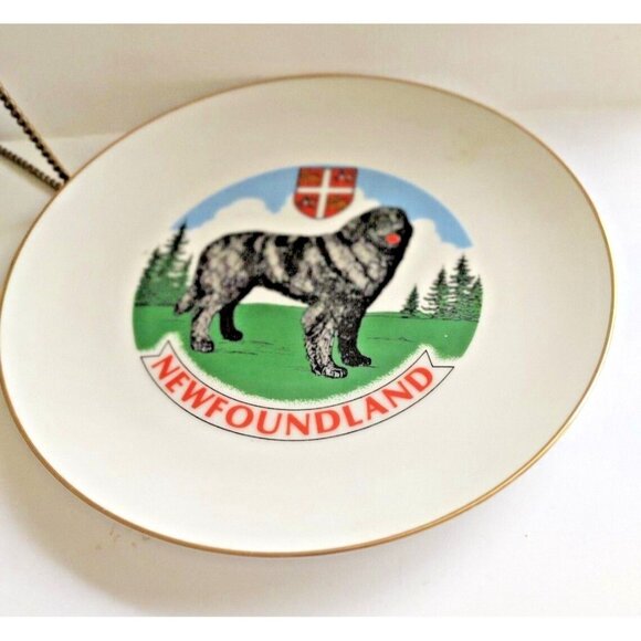 Collector Plate Canada Newfoundland Coat of Arms & Newfoundland Dog 9 1/2" - Picture 8 of 8